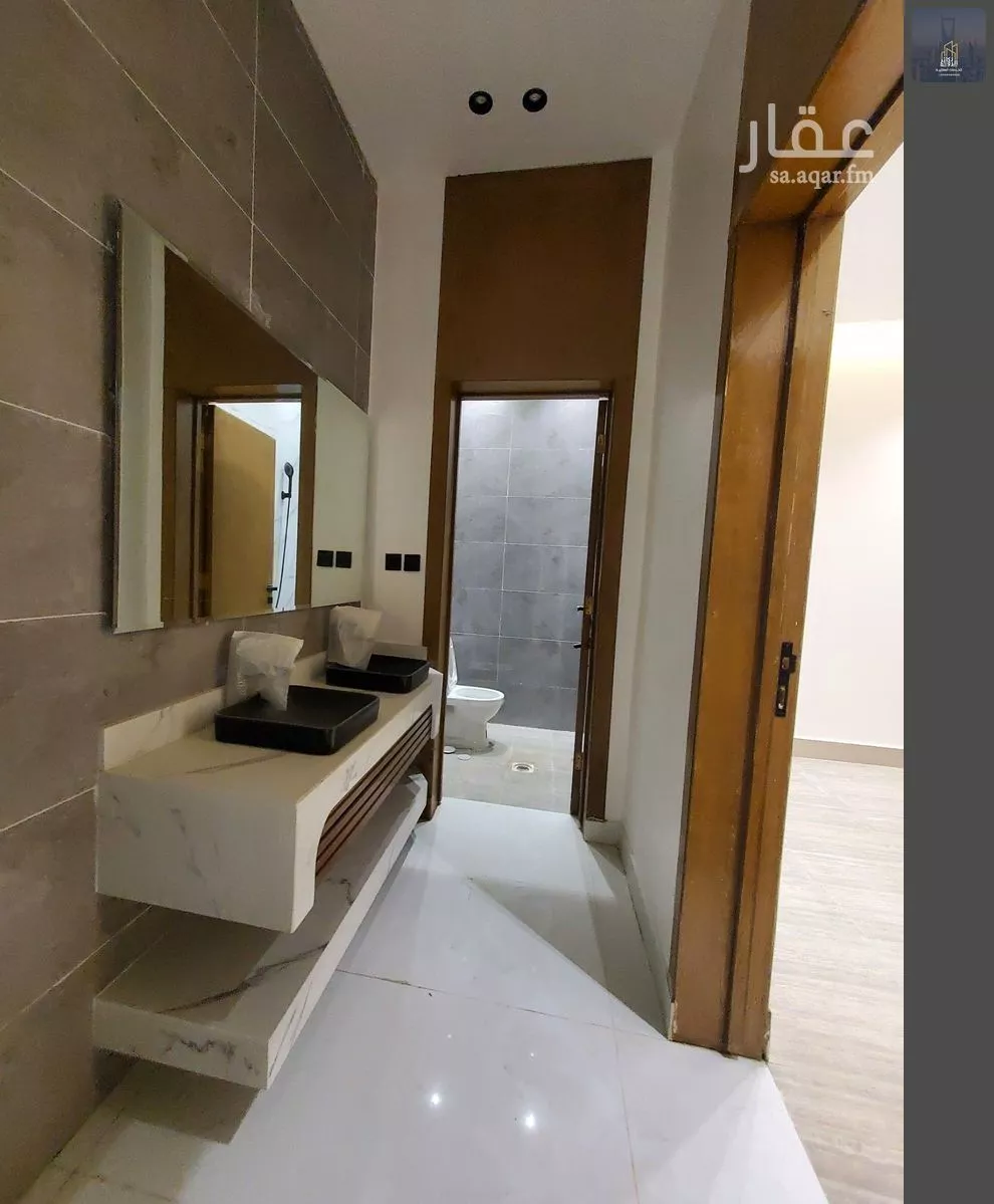 6 bedroom villa in Al Janadriyah 6