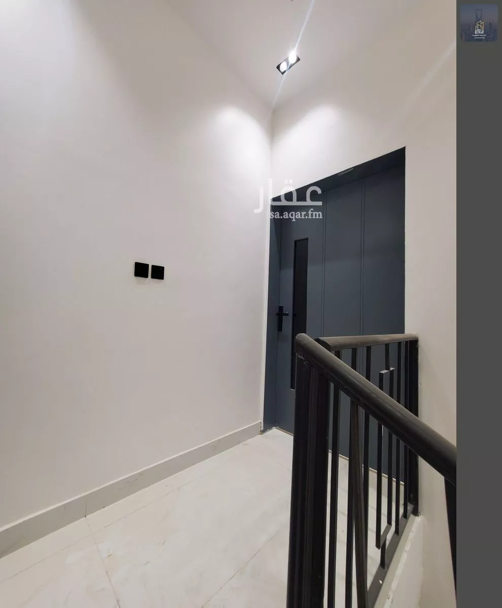 6 bedroom villa in Al Janadriyah 9