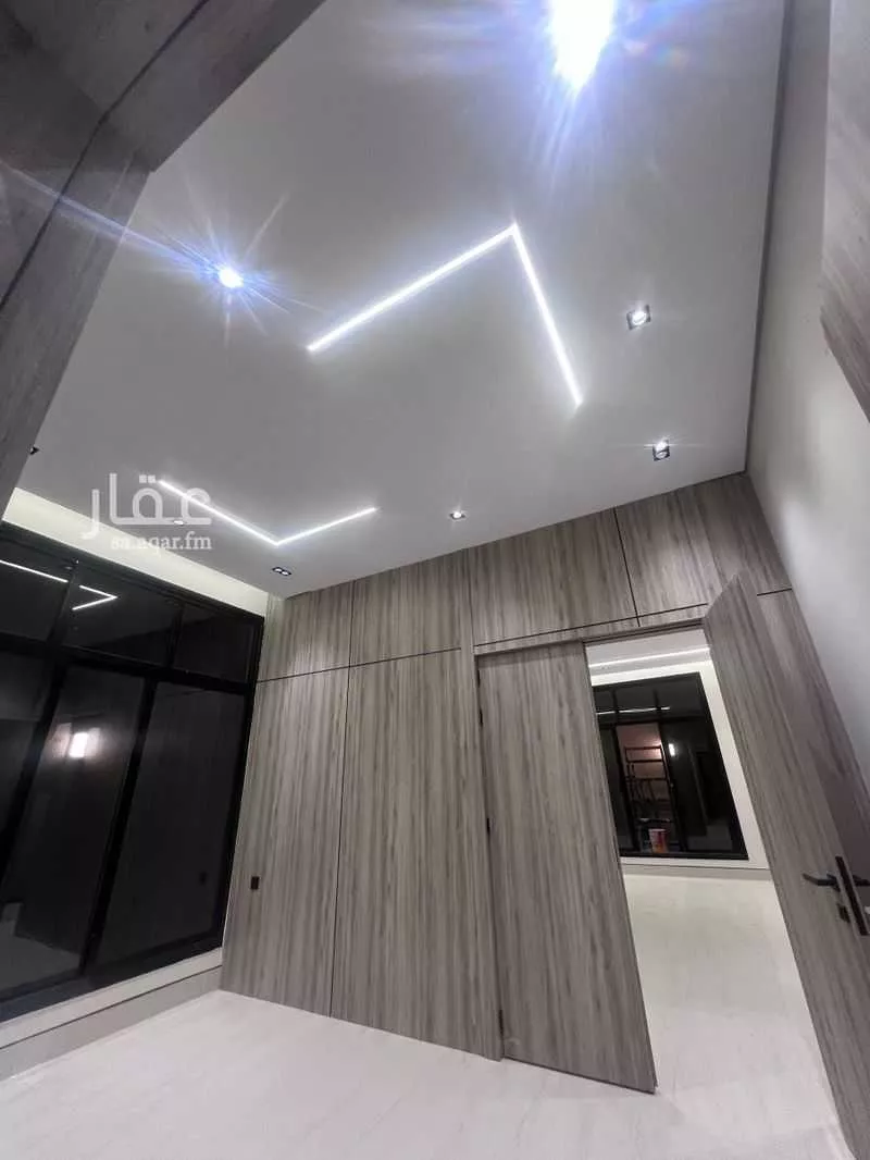 5 bedroom villa in Al Rimal 2