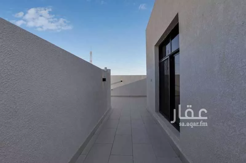فيلا 5 غرف في عكاظ 41