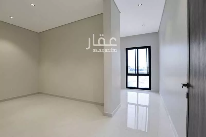 فيلا 5 غرف في عكاظ 9