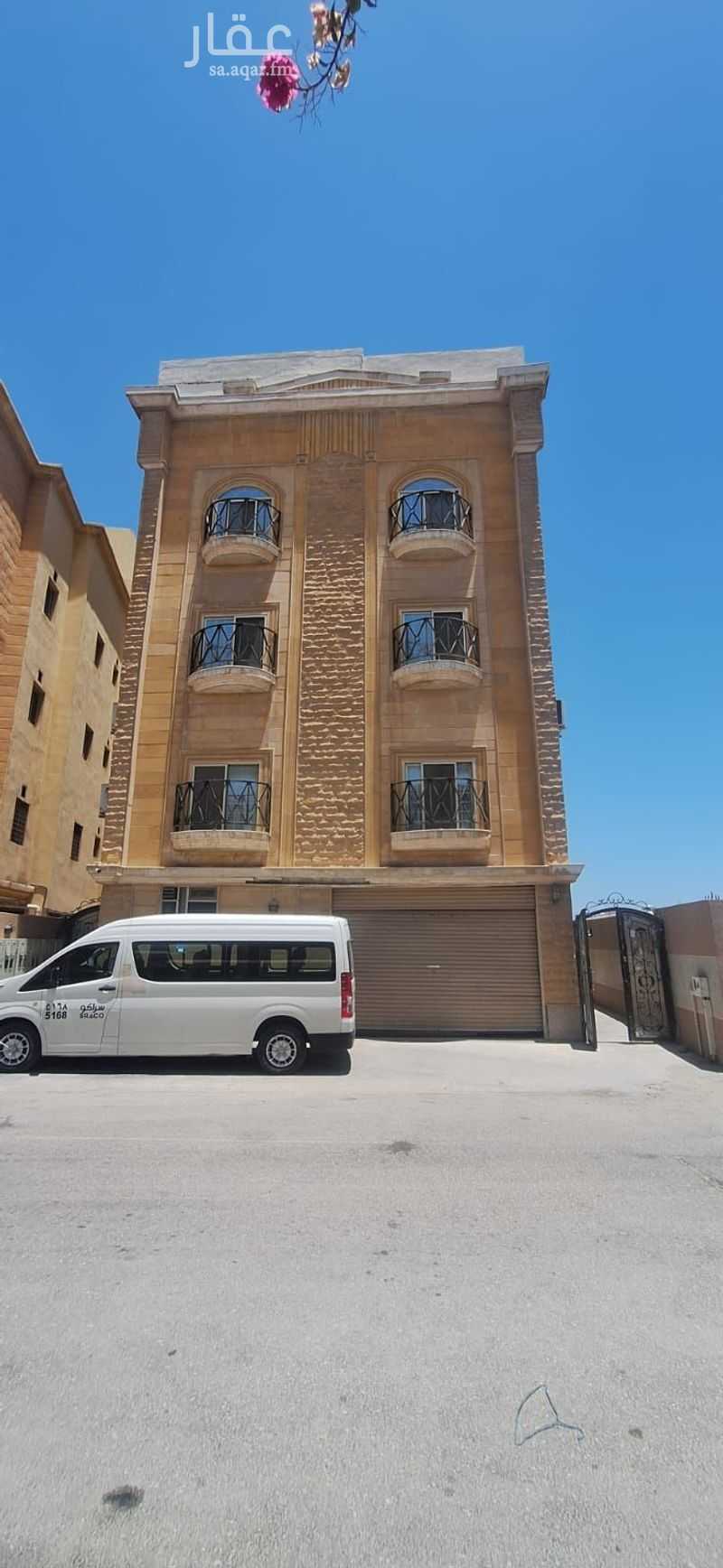 building in Ibn Khaldun, Eastern Province 3