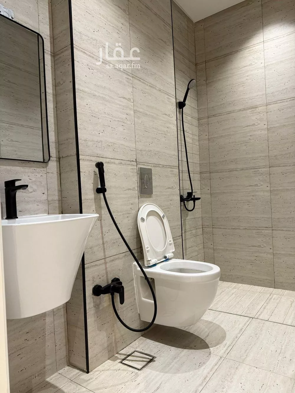 3 bedroom apartment in Al Malqa 11