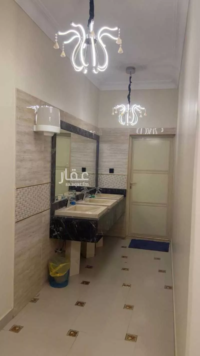 فيلا 8 غرف في الخليج 7