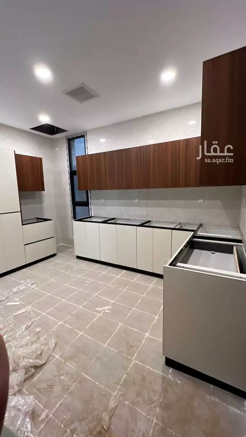 6 bedroom villa in Al Janadriyah 2