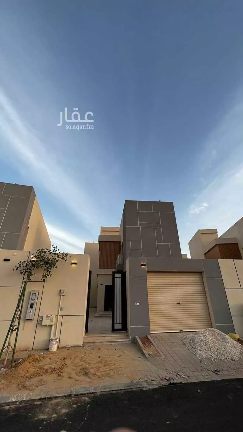 6 bedroom villa in Al Janadriyah 4