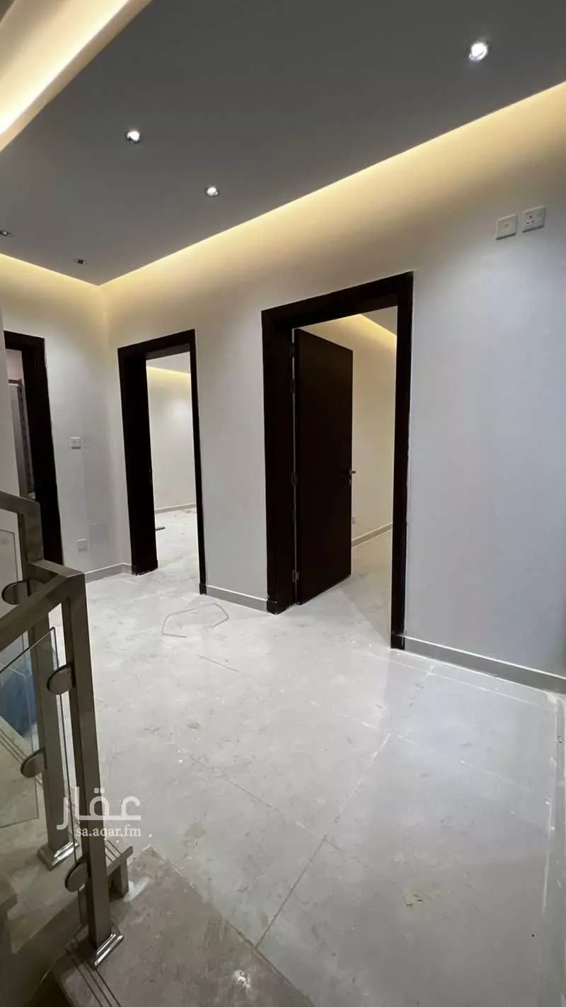6 bedroom villa in Al Janadriyah 10
