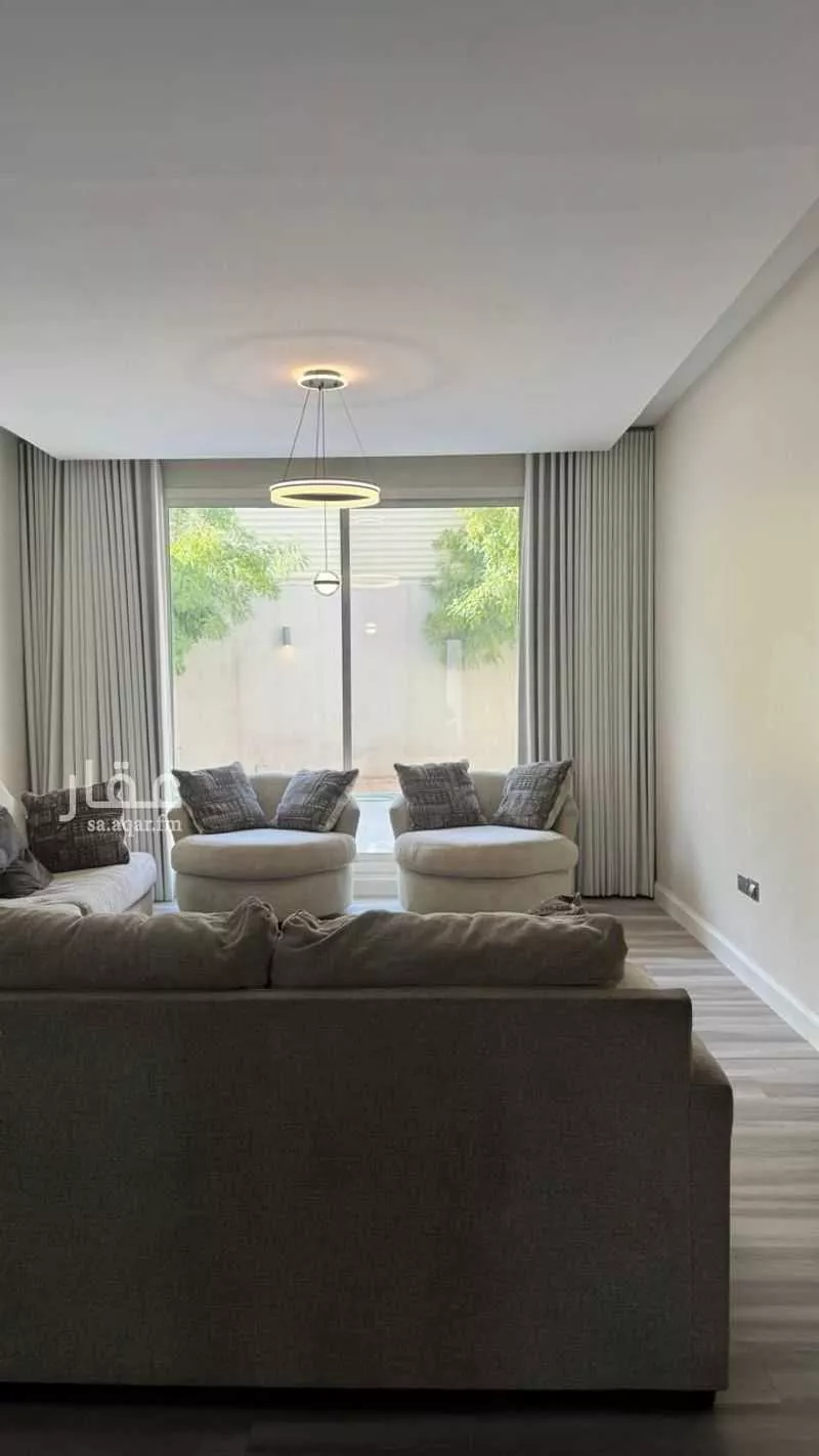 6 bedroom villa in Al Rimal 3