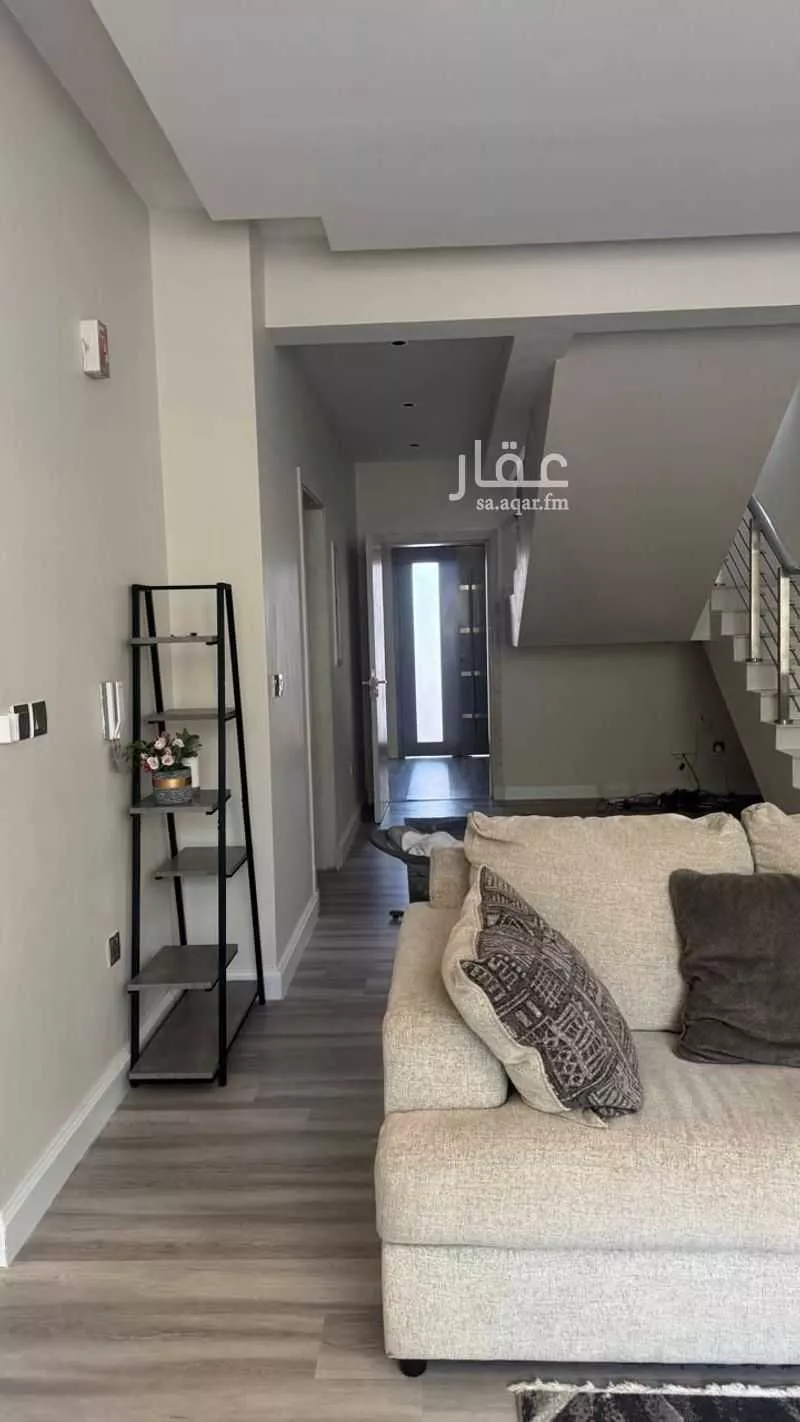 6 bedroom villa in Al Rimal 4