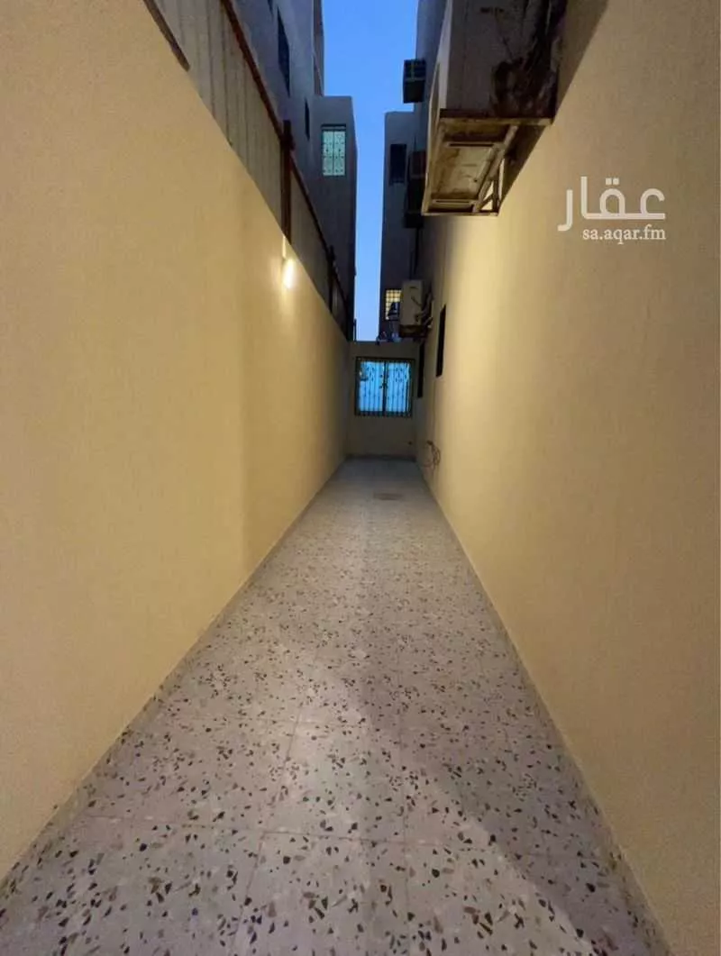 فيلا 7 غرف في ظهرة لبن 21