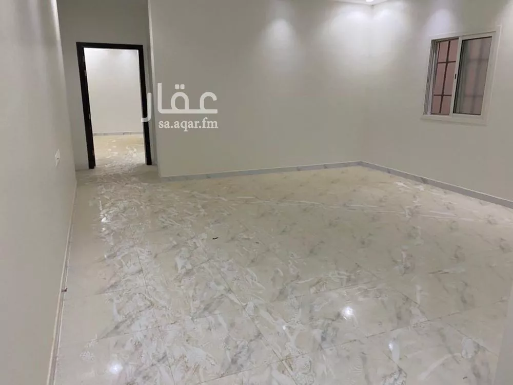 فيلا 6 غرف في بدر 10
