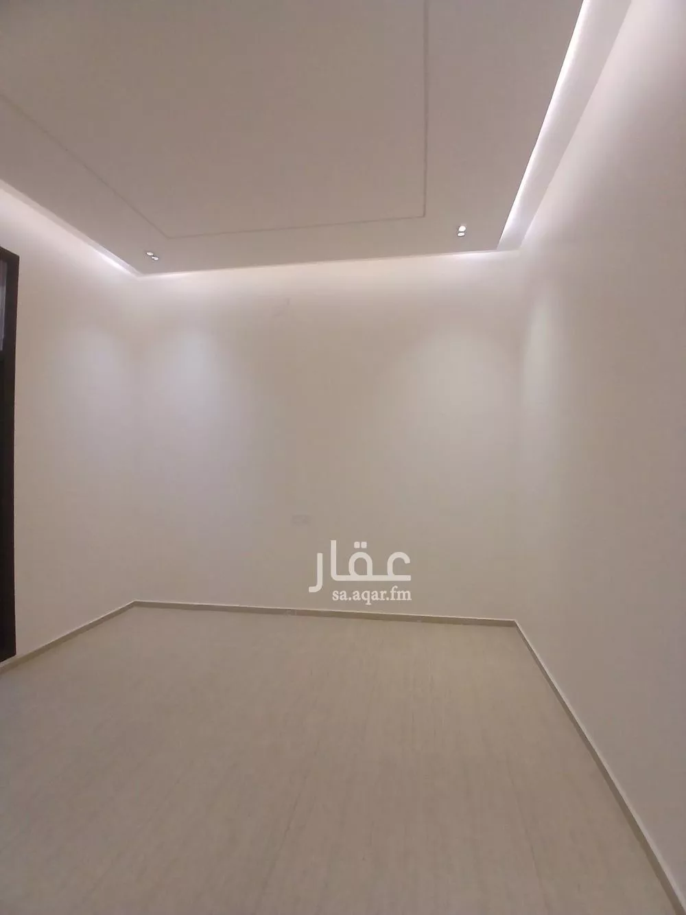 فيلا 6 غرف في النظيم 5