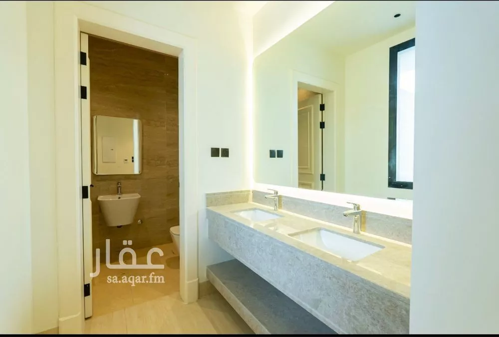 دور 4 غرف في الملقا 11