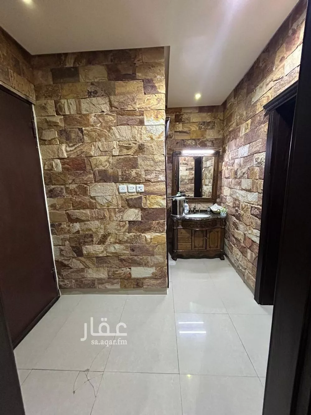 6 bedroom villa in Dhahrat Laban 12