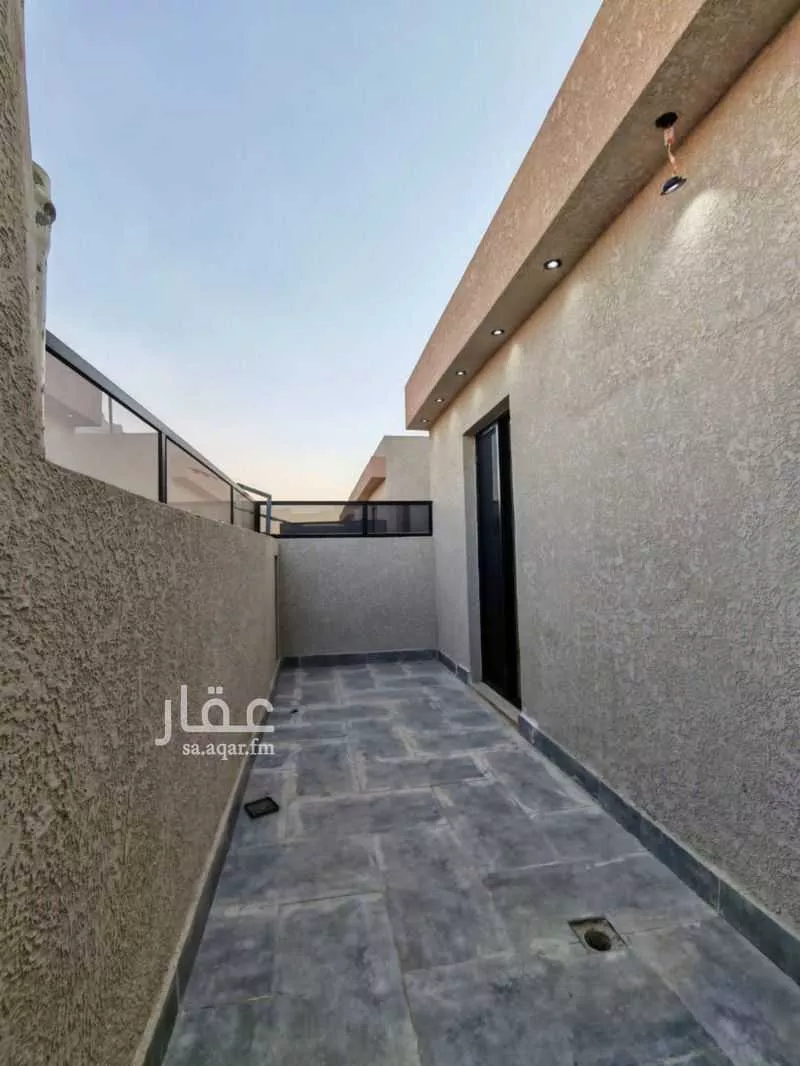 فيلا 5 غرف في الرمال 7