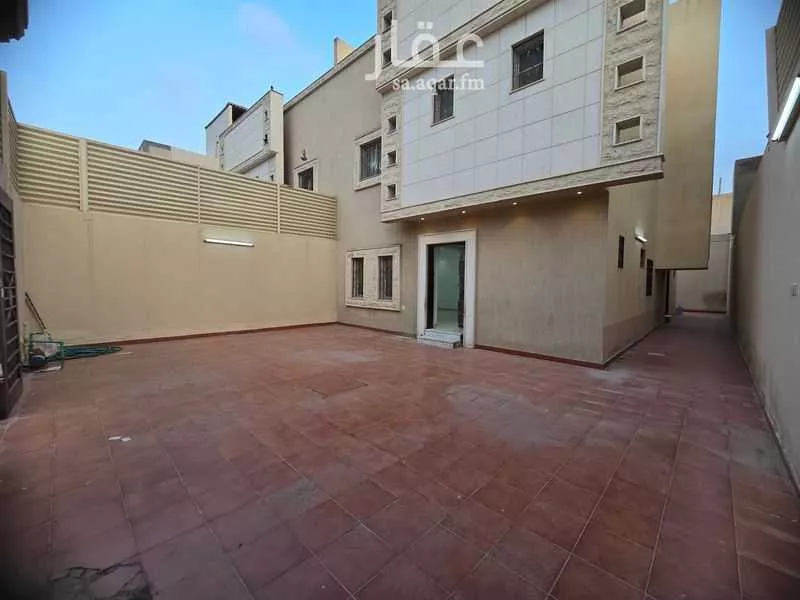 فيلا 7 غرف في الدار البيضاء 11