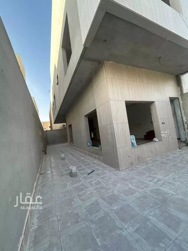 6 bedroom villa in Al Rawabi 2