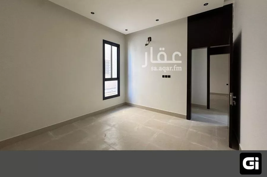 فيلا 4 غرف في العارض 12