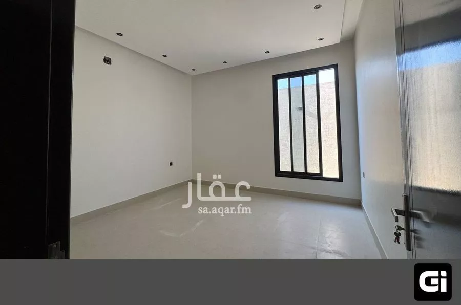 فيلا 4 غرف في العارض 14