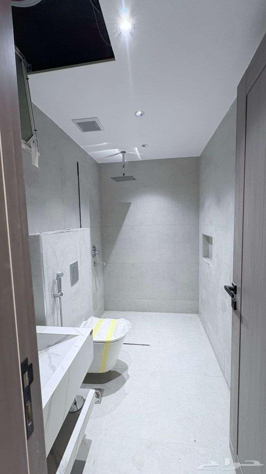 3 bedroom apartment in Al Jamawat, Madinah 3