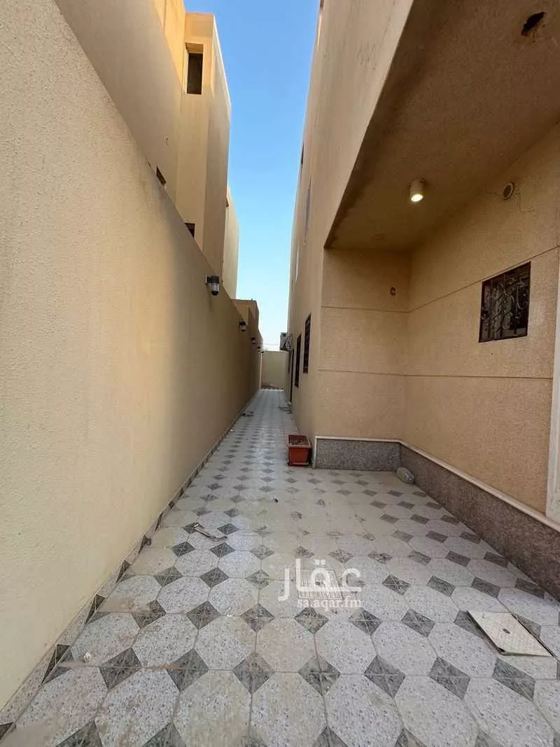 فيلا 5 غرف في النرجس 8