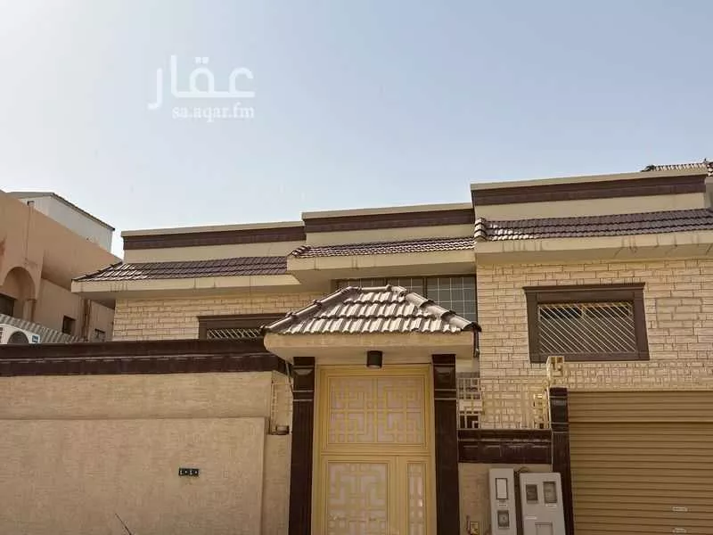 5 bedroom villa in Al Olaya 2