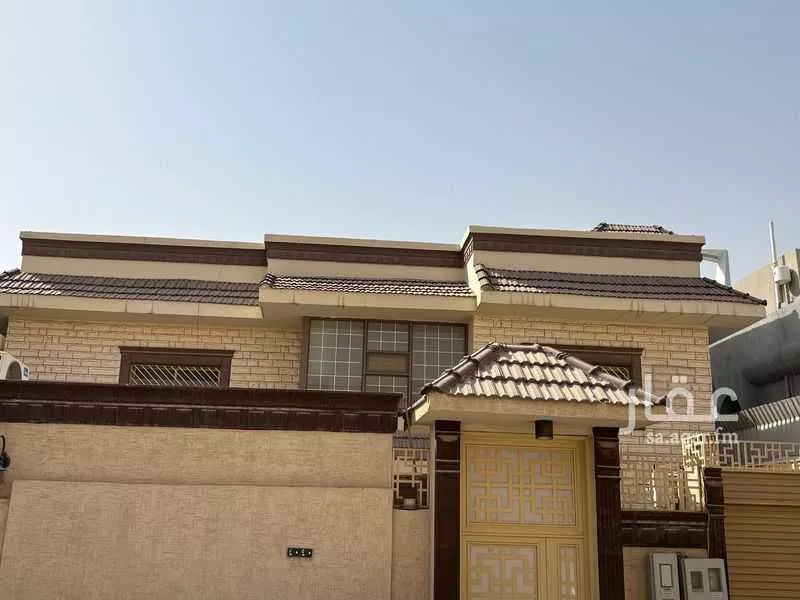 5 bedroom villa in Al Olaya 4