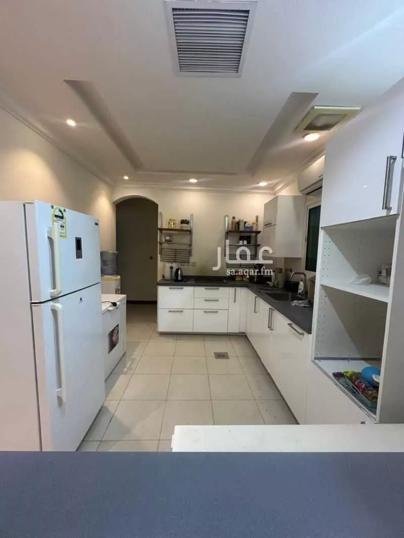 6 bedroom villa in Al Yasmin 7