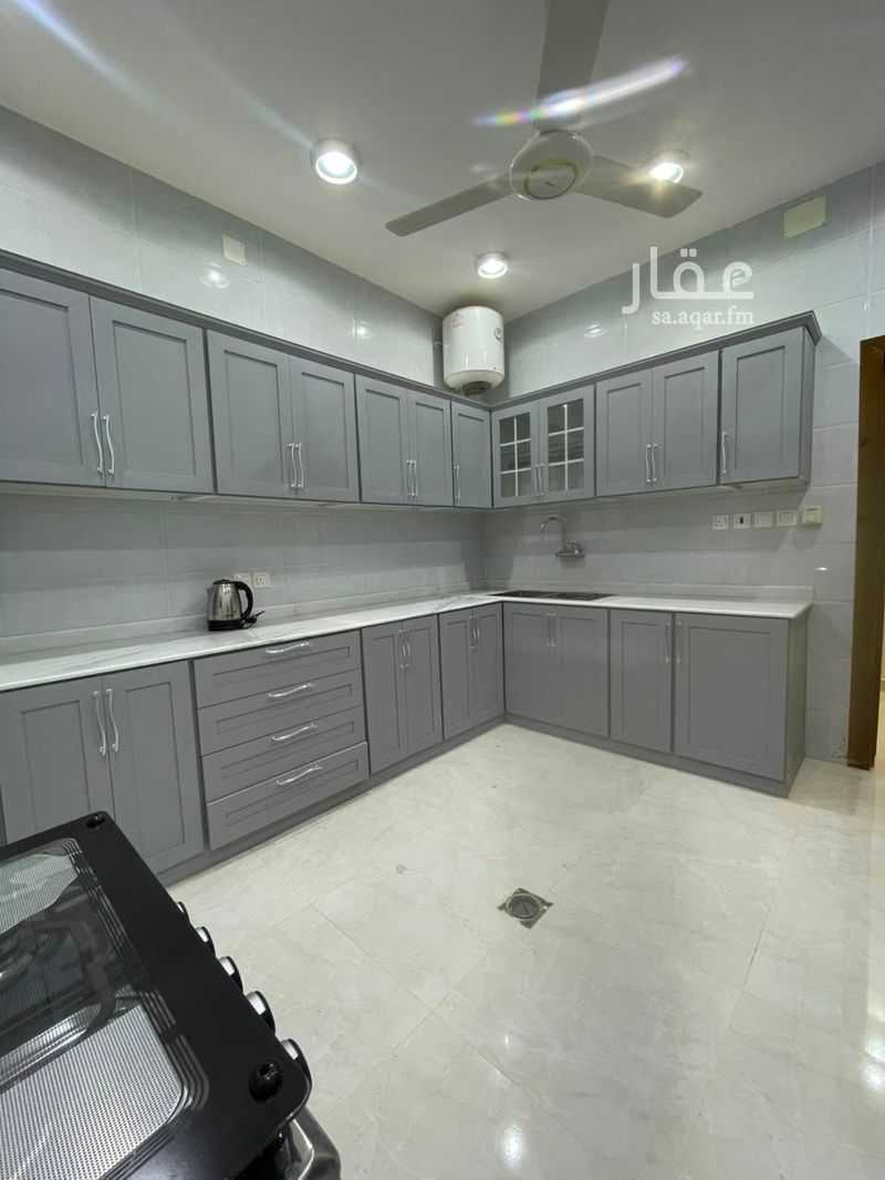 3 bedroom apartment in Al Rabie, Khamis Mushait 3