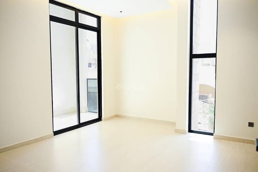 4 bedroom villa in King Fahd, Riyadh 3