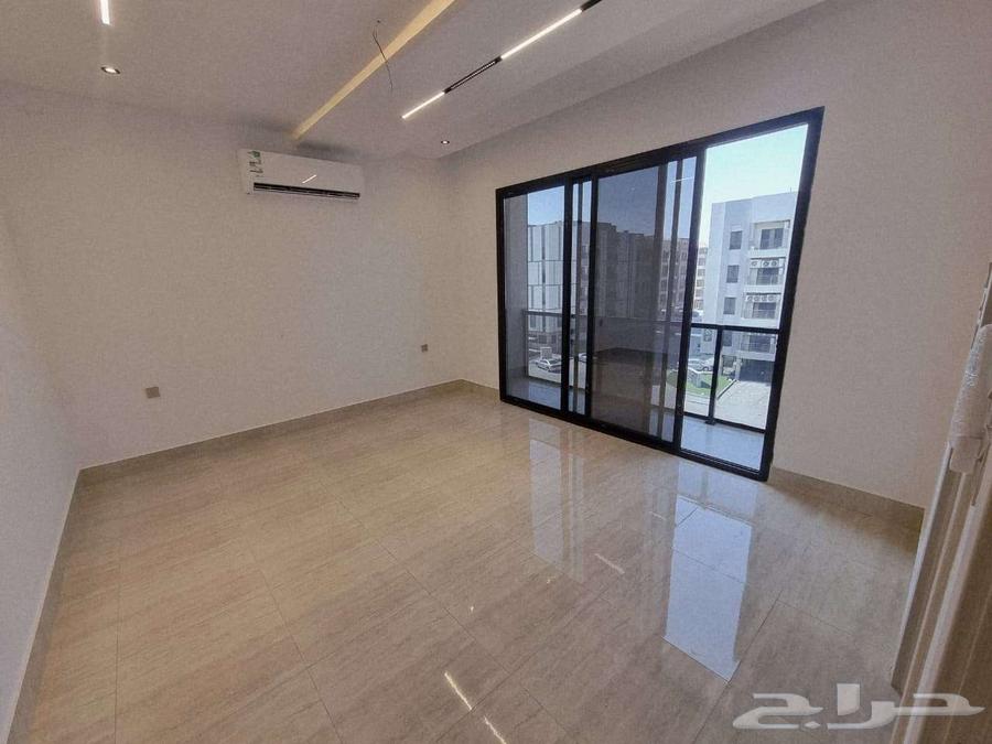 3 bedroom apartment in Al Hamra 6