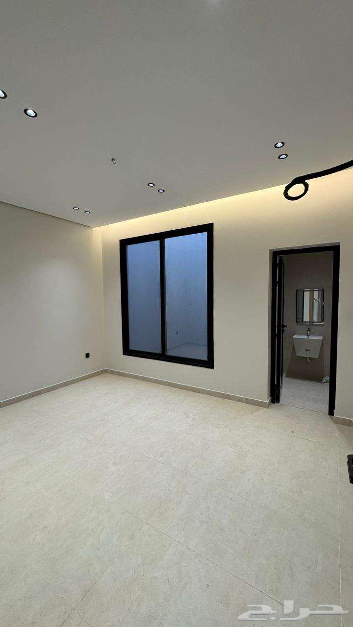 5 bedroom apartment in Dahiat King Fahd 13