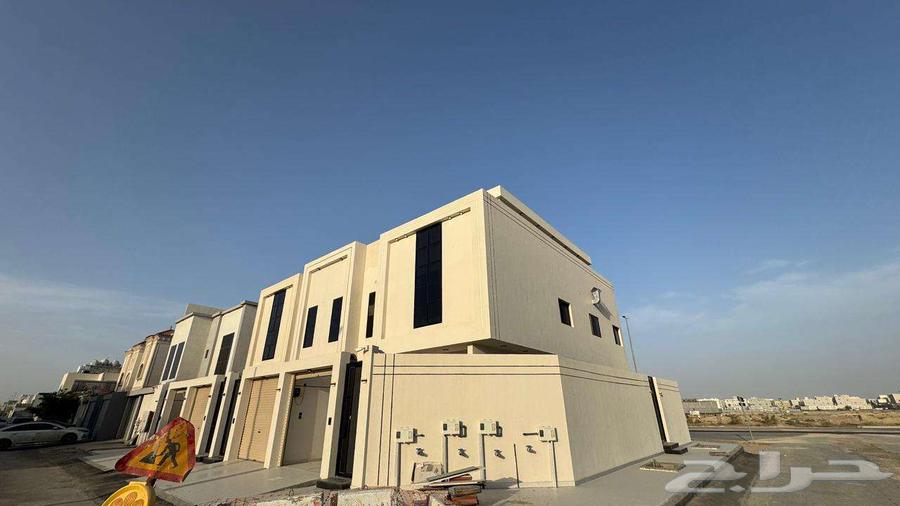 5 bedroom apartment in Dahiat King Fahd 3