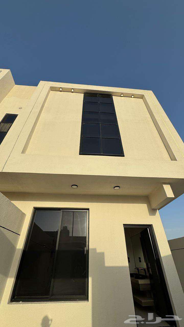 5 bedroom apartment in Dahiat King Fahd 5