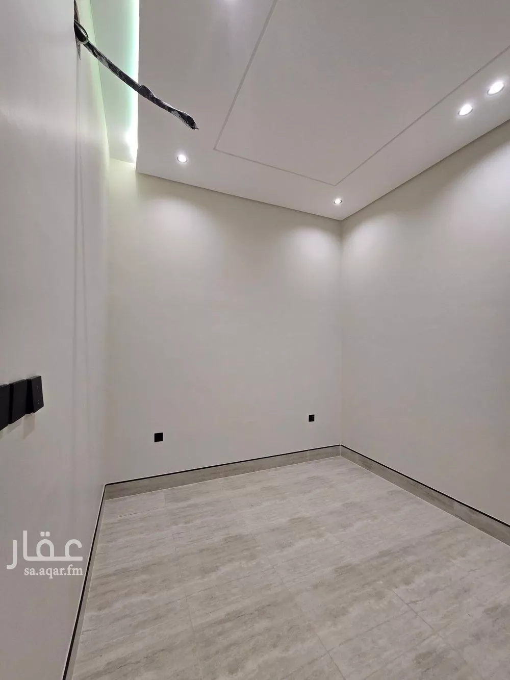 فيلا 6 غرف في ظهرة البديعة 17