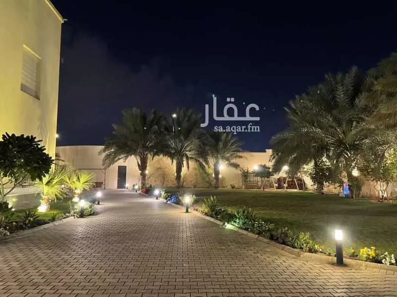 فيلا 5 غرف في الرمال 10