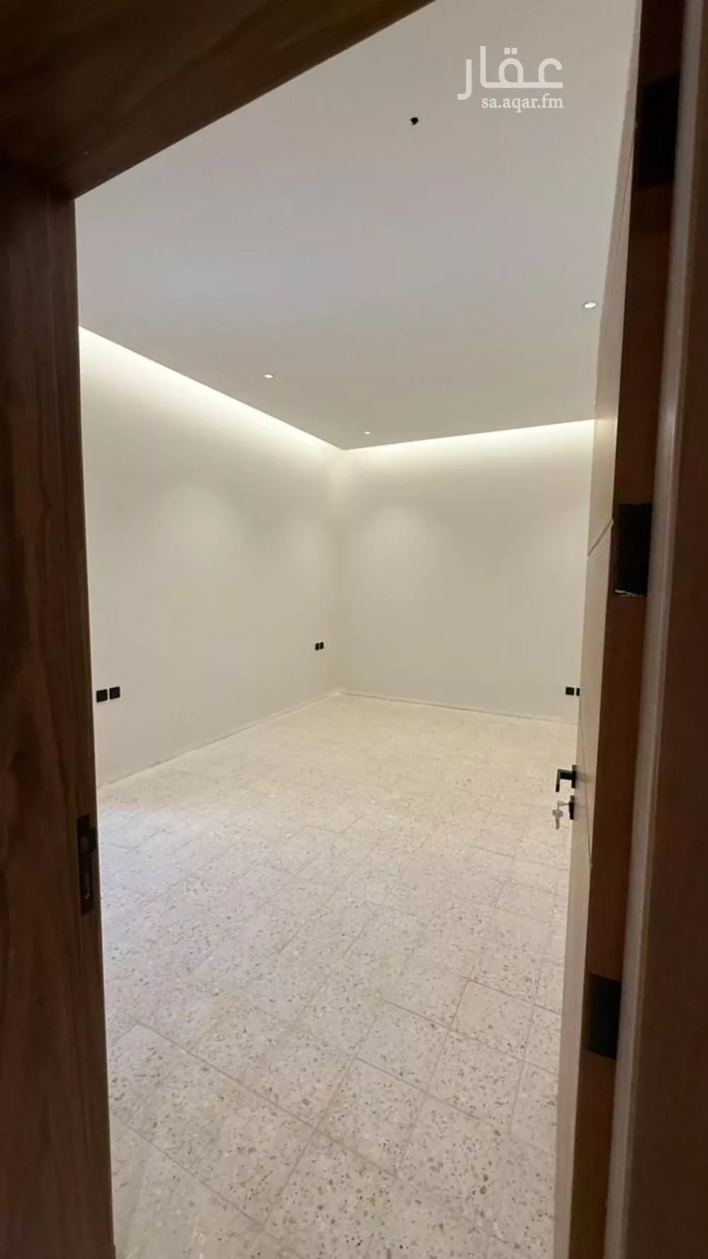 5 bedroom villa in Al Mahdiyyah 2