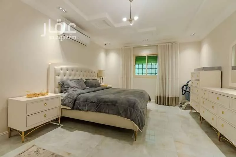 8 bedroom villa in Al Yarmouk 15