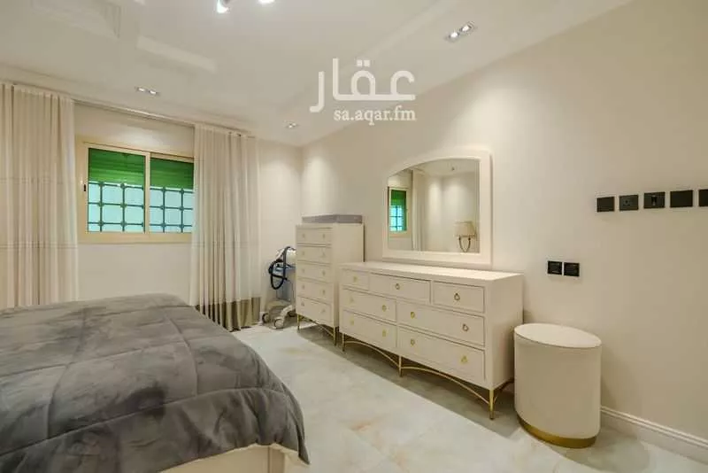 8 bedroom villa in Al Yarmouk 16