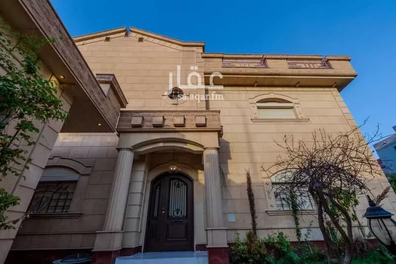 8 bedroom villa in Al Yarmouk 5