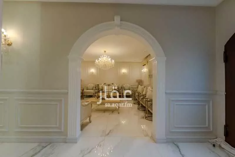 8 bedroom villa in Al Yarmouk 6