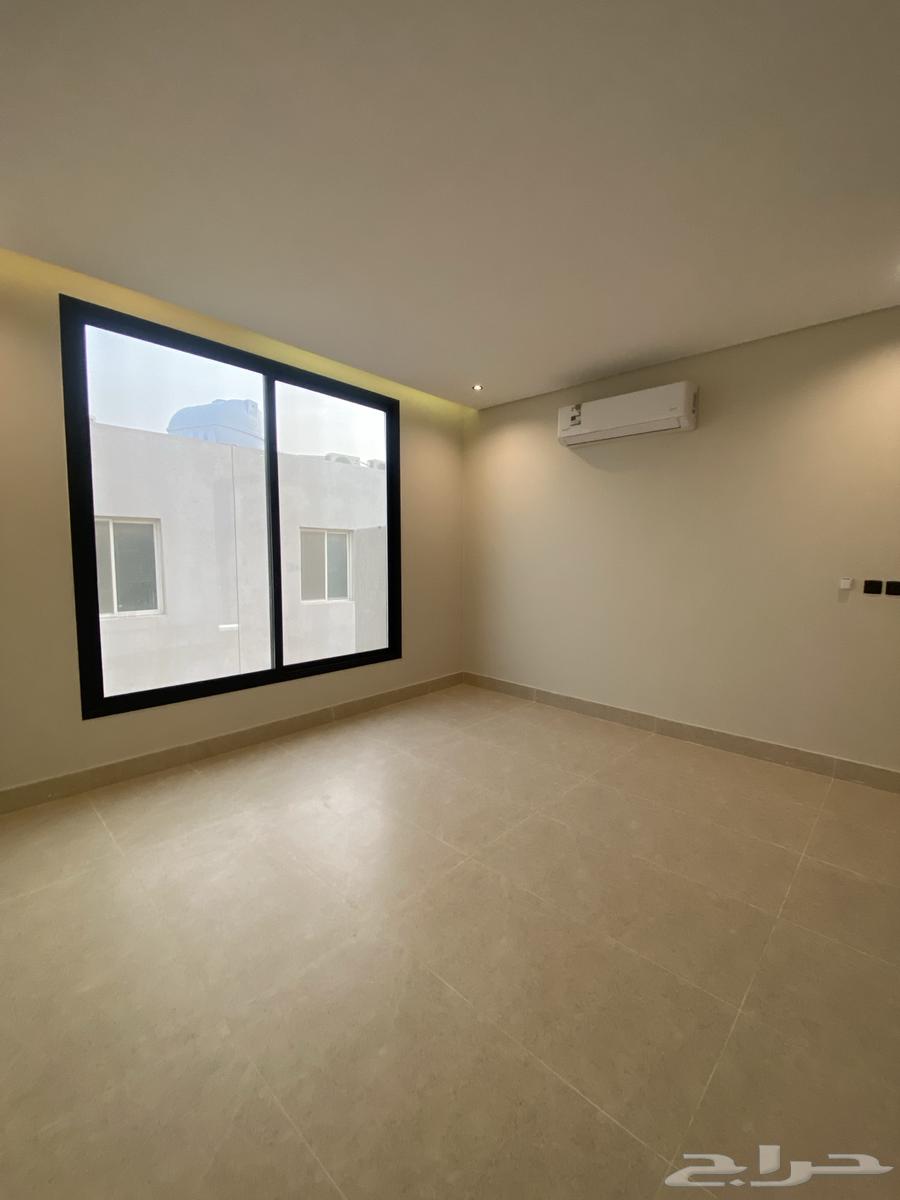3 bedroom apartment in Al Hamra 13