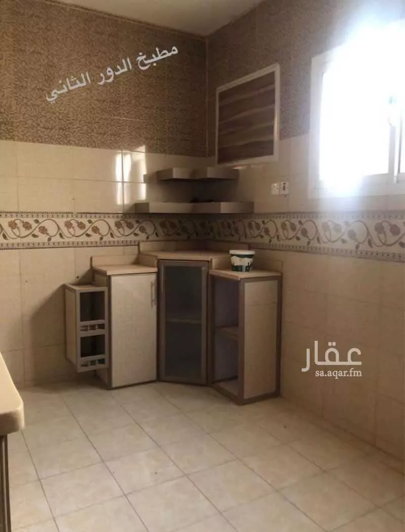 فيلا 7 غرف في النظيم 9
