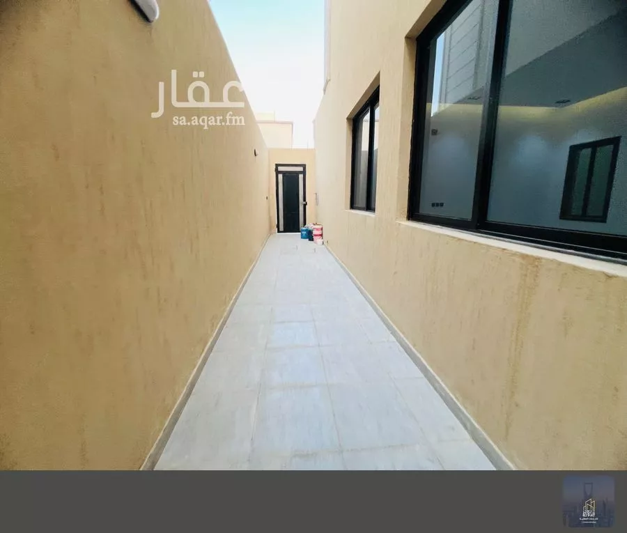 7 bedroom apartment in Al Janadriyah 4