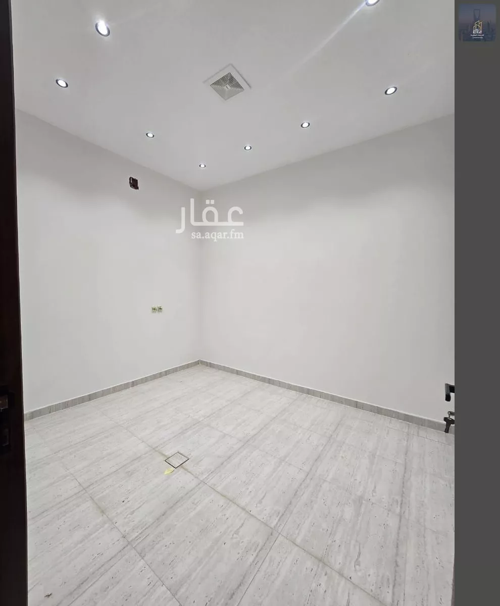 5 bedroom villa in Tuwaiq 14