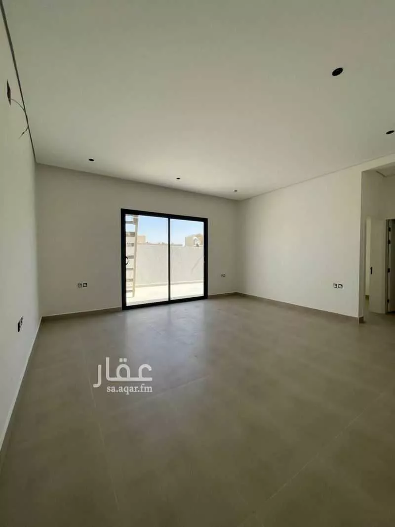 5 bedroom villa in Al Hazm 9
