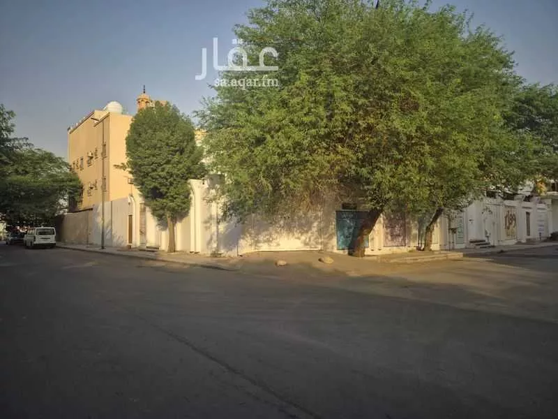 فيلا 14 غرف في الخالدية 8