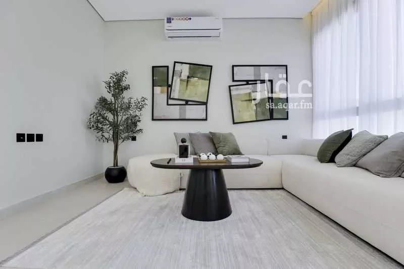6 bedroom villa in Okaz 33