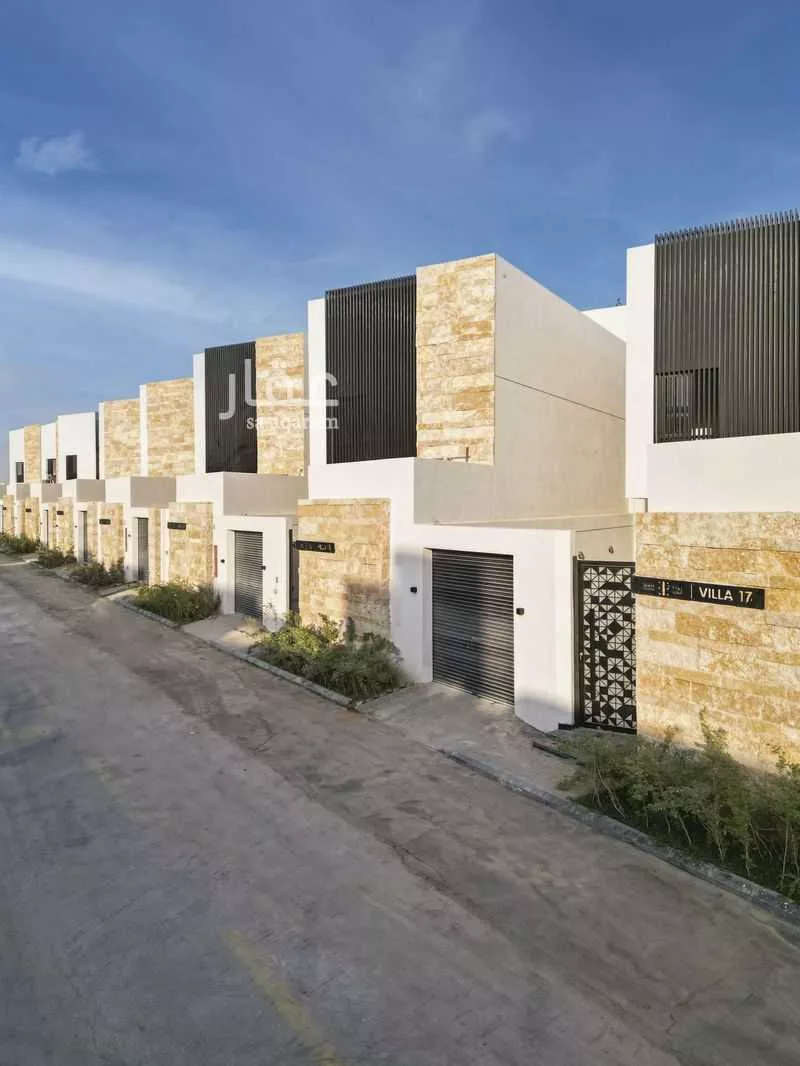 6 bedroom villa in Okaz 5