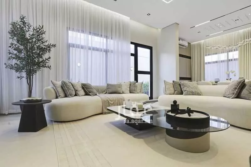 6 bedroom villa in Okaz 45